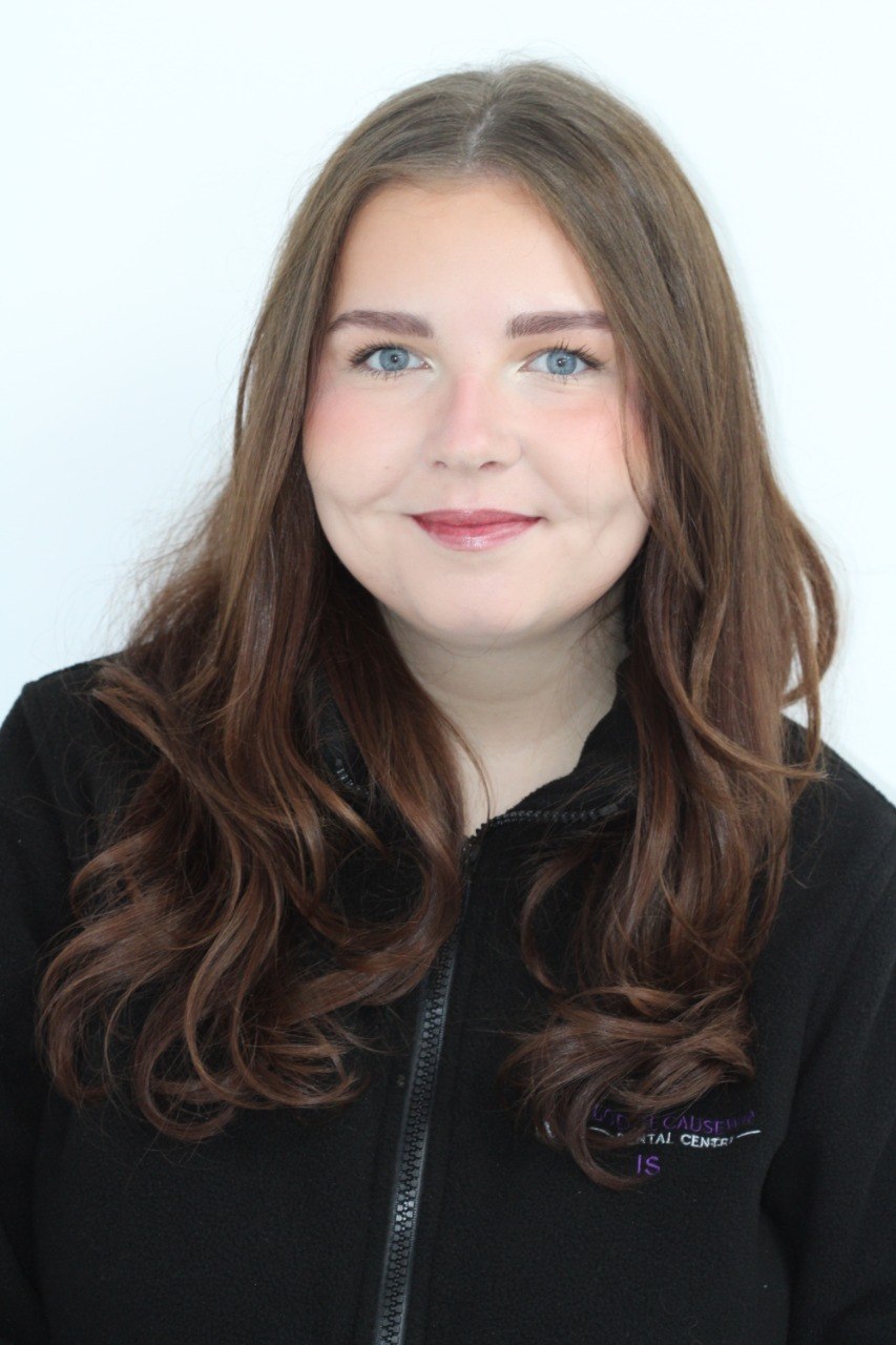 Isabelle Seretny - Lodge Causeway Dental Centre
